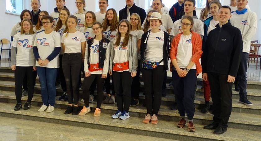 Młodzież z chwaszczyńskiej parafii wyruszyła na ŚDM do Panamy