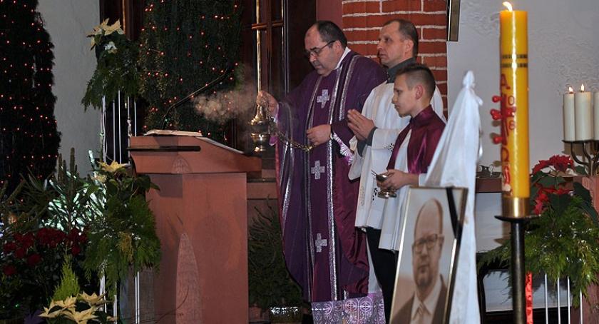 Kartuzy. Mieszkańcy i samorządowcy modlili się w intencji śp. Pawła Adamowicza
