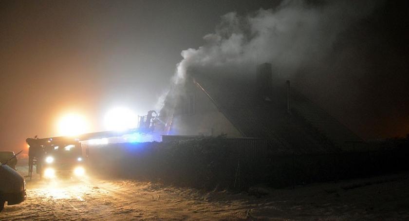 Pępowo. Od śmietnika płonął budynek mieszkalny