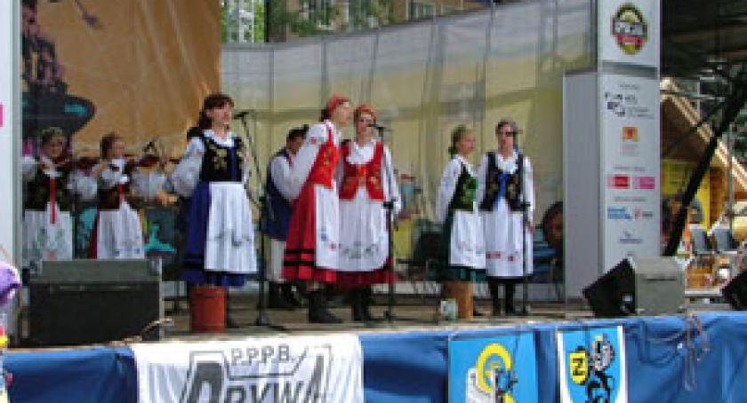 Sierakowicko - żukowscy artyści na jarmarku Dominika w Gdańsku!