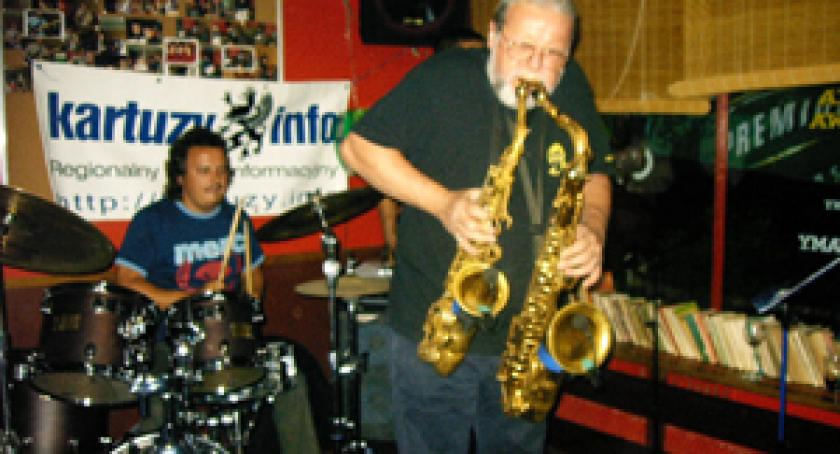Koncert w Antykvariat Cafe Pub
