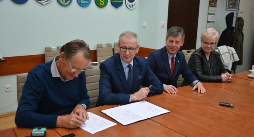 Umowa na przebudowę drogi Sulęczyno-Lemany podpisana