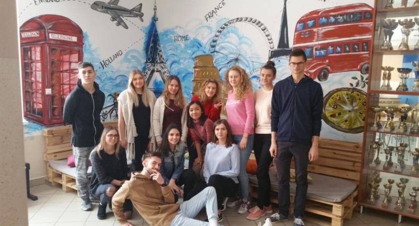 Międzynarodowe lekcje AIESEC w Sierakowicach