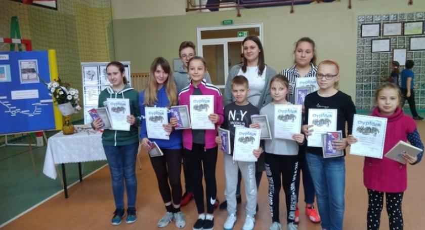 Pomieczyno. Marsz Śmierci na rysunkach uczniów