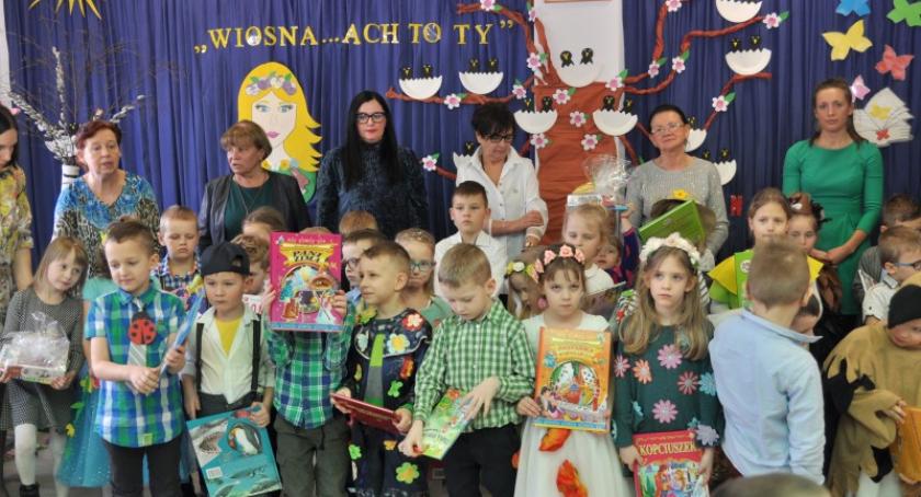 Przedszkolaki wierszem powitały wiosnę - konkurs w przedszkolu Baśniowa Kraina w Chmielnie