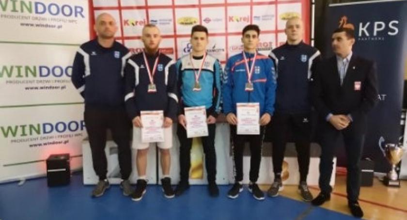 Kartuscy zapaśnicy z trzema medalmi na Mistrzostwach Polski w Radomiu
