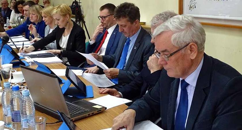 Żukowo. Opłaty za odbiór śmieci poszybowały w górę