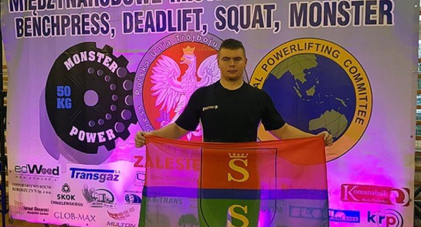 Patryk Borzestowski brązowym medalistą mistrzostw Polski w Trójboju Siłowym