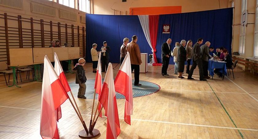 Wybory parlamentarne - frekwencja o 18.00 - 41,71 procent