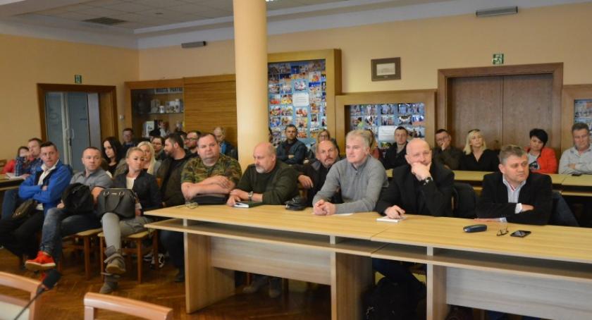 Budowa kurnika w Prokowie pod lupą radnych