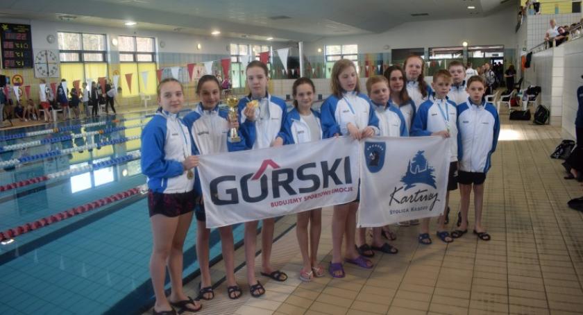 Sukces kartuskich pływaków w finale Pomorskiej Ligi Pływackiej Młodzików