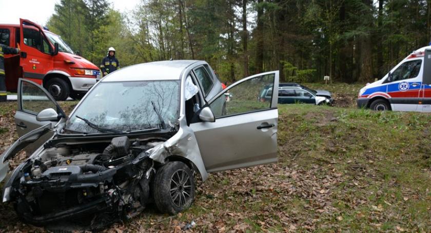 Szymbark. Czołówka kii z volkswagenem na K20