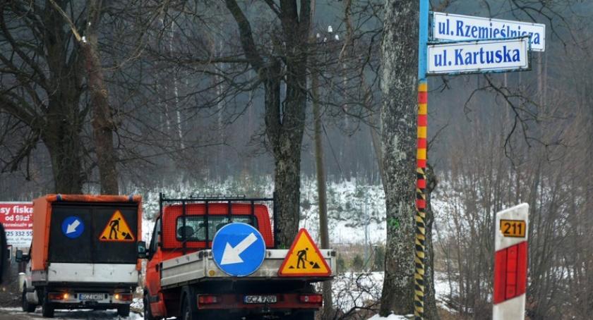 Podwykonawcy zawiesili prace na DW 211. Co dalej z inwestycją?