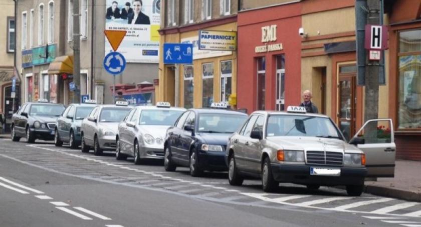 Kartuzy. Krótki kompromis ws. taxi?