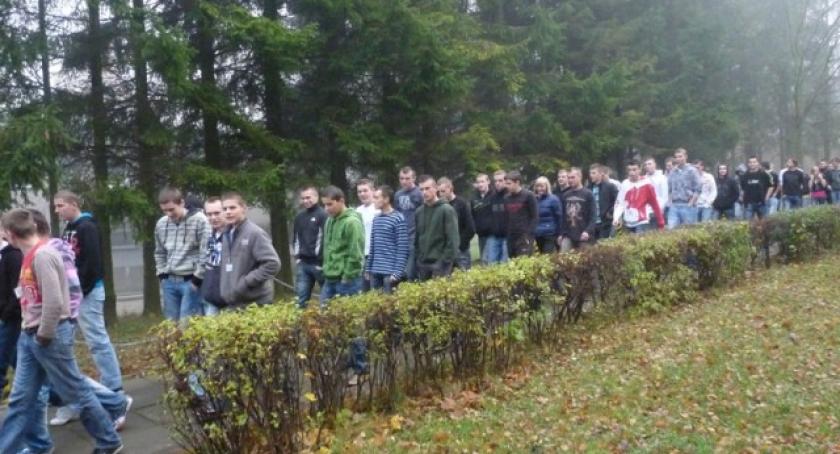 Kartuzy. Ewakuacja w Zespole Szkół Technicznych