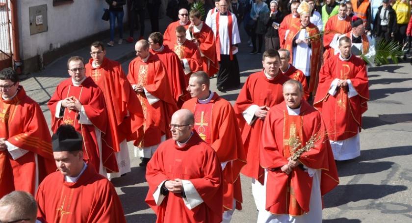 Sierakowice, Gowidlino. Sprawdź, jakie nastąpią zmiany na parafiach