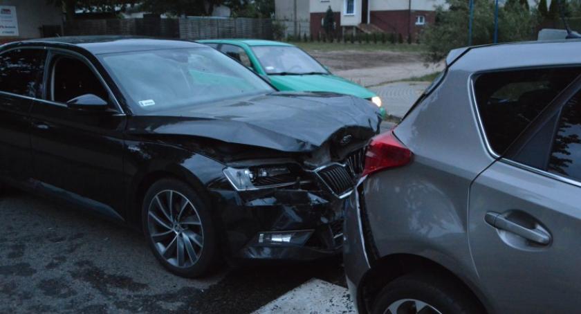 Borowo. Skoda najechała na tył toyoty
