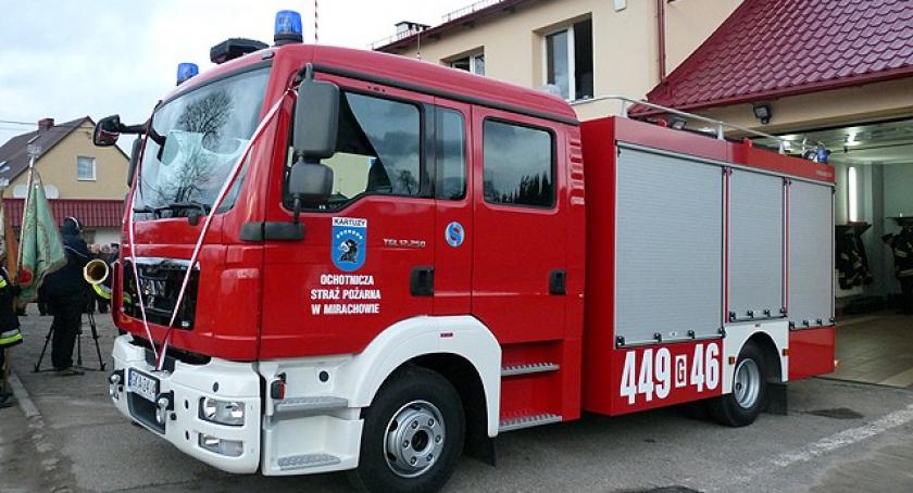 Mirachowo. Ochotnicy otrzymali nowy wóz strażacki