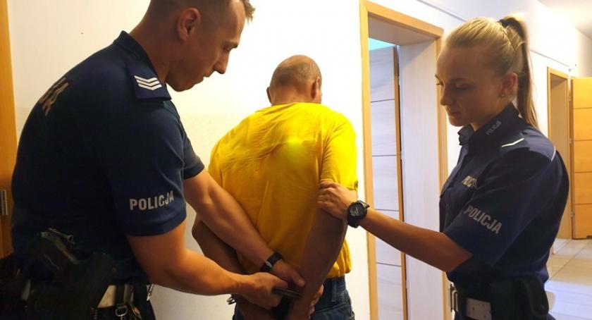 Z trzema promilami na kradzionym ciągniku i z zakazem