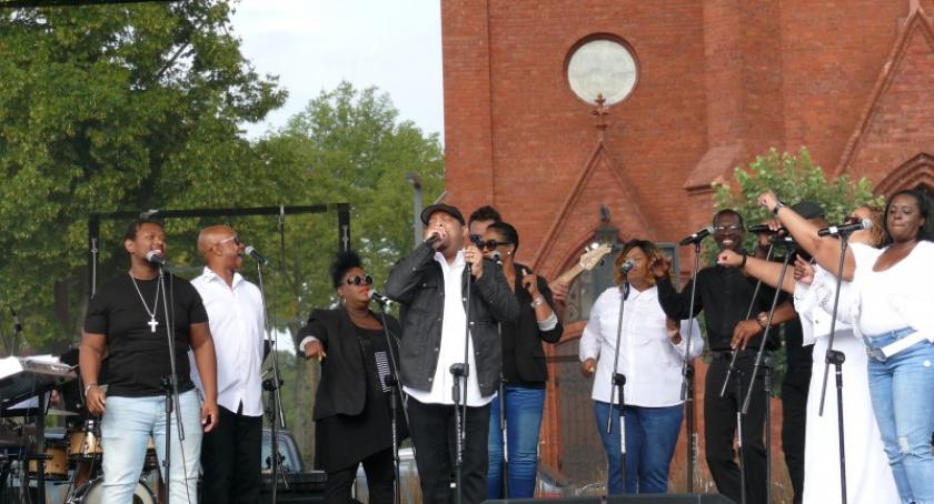 Muzyka gospel zabrzmiała na kartuskim Rynku