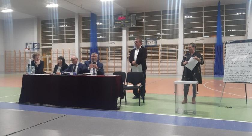 Czy kosze na śmieci mogą być tylko w mieście? Mieszkańcy Kiełpina czują się dyskryminowani