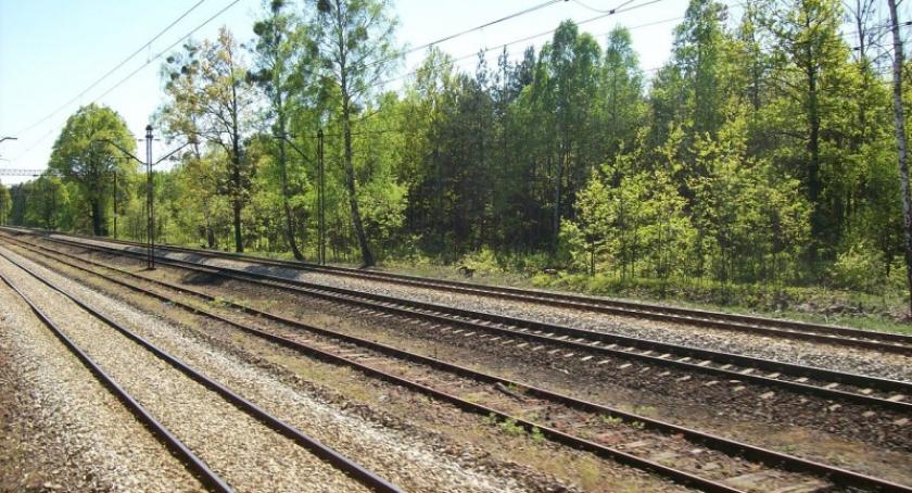 Ciemna strona rewitalizacji kolei. Pociąg towarowy co 28 minut. Mieszkańcy protestują