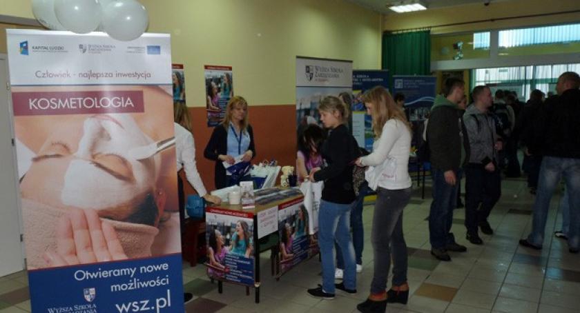 Kartuzy. Targi eduakcyjne dla młodzieży