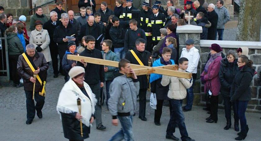 Sulęczyno. Droga Krzyżowa po kaszubsku