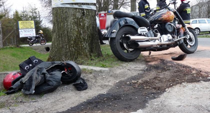 Kolejny wypadek z udziałem motocyklisty - kobieta w szpitalu