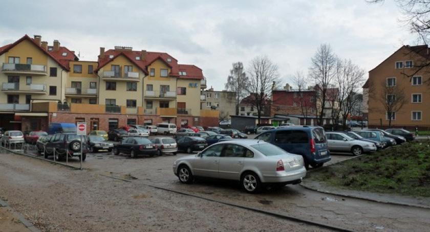 Kartuzy. Ubędzie bezpłatnych parkingów w mieście?