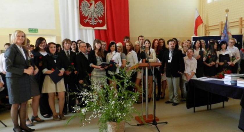 Pożegnanie absolwentów żukowskiego ZSZiO
