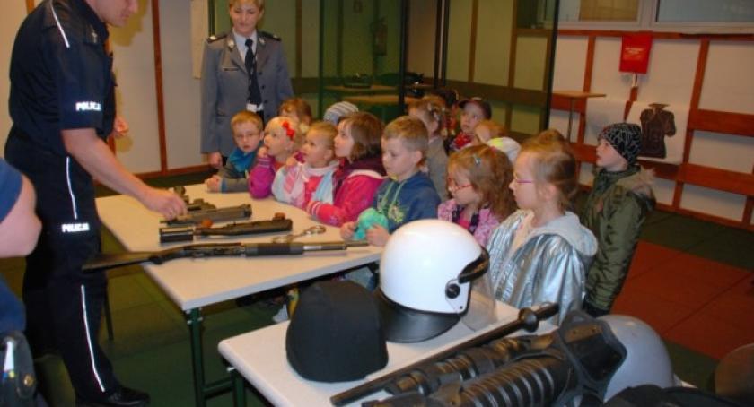 Kartuzy. Dzień otwarty w komendzie policji 