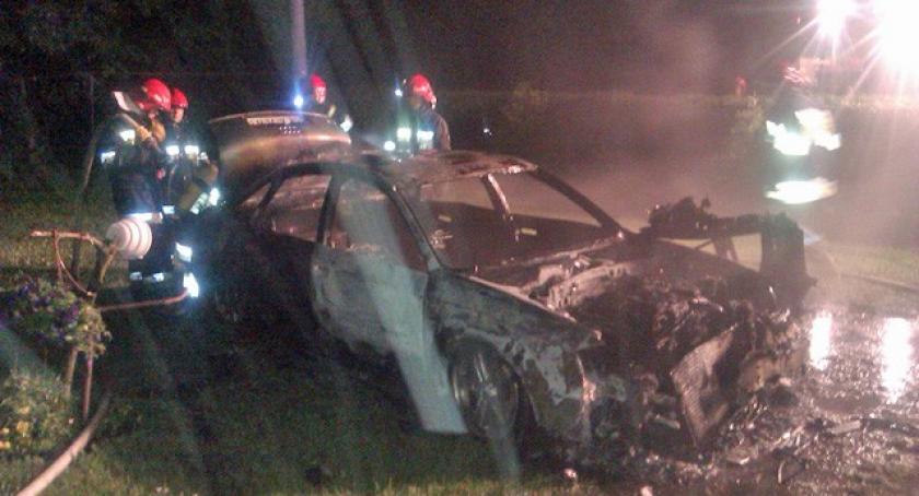 Borcz. Audi spłonęło niemal doszczętnie