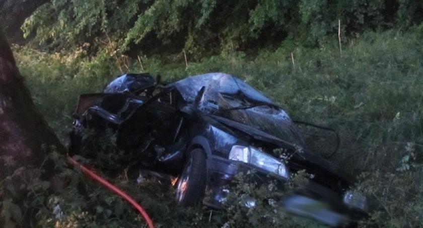Wypadek w Prokowskich Chróstach. Dwie osoby nie żyją (ZDJĘCIA)