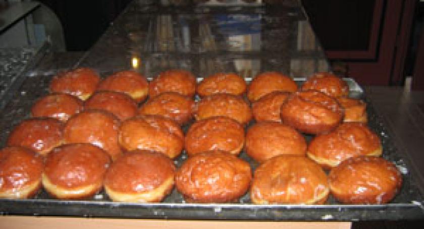 Tłusty Czwartek - wyścig po pączki