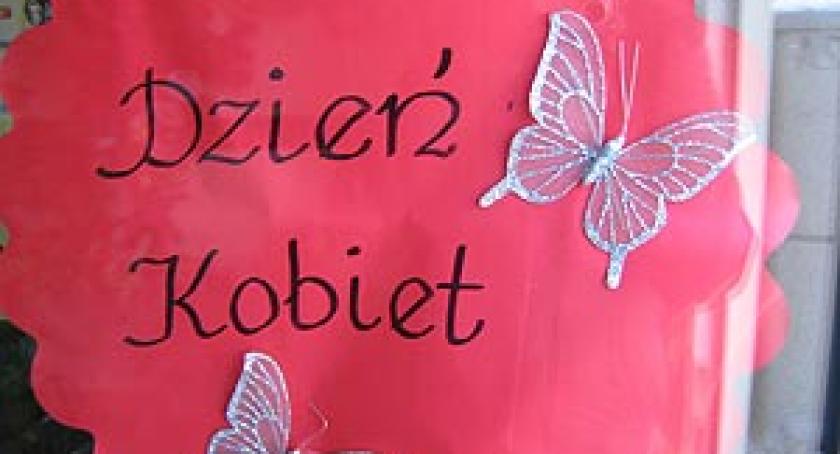 Być kobietą, być kobietą...