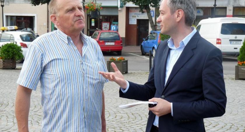 Robert Biedroń rozmawiał z mieszkańcami Kartuz