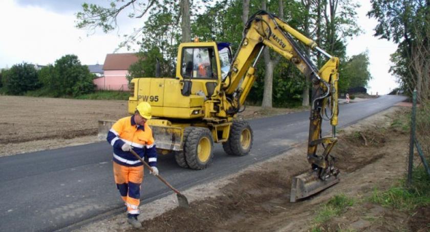 Powiat. Pół miliona na remonty dróg