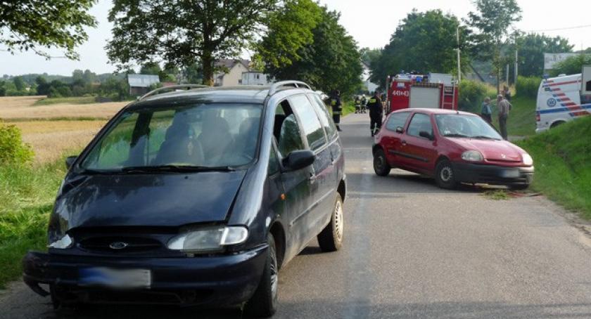 Borzestowo. Ford wjechał w renault