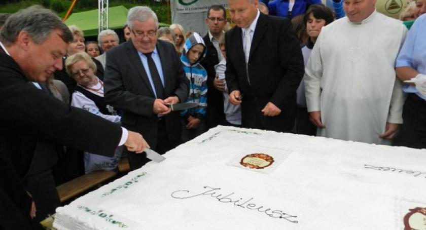 Żukowo. Festynowy tort, mnóstwo konkursów i muzyki