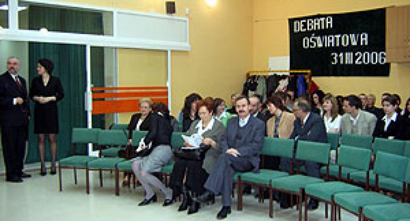 Debata oświatowa w Liceum Ogólnokształcącym w Kartuzach