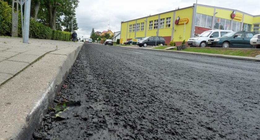 Kartuzy. Nowa nawierzchnia na... nowej Mickiewicza