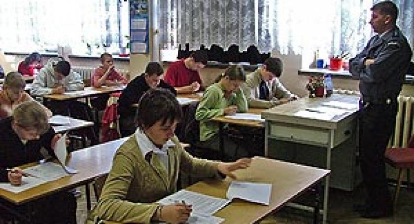 Przez wiedzę do bezpieczeństwa na drodze