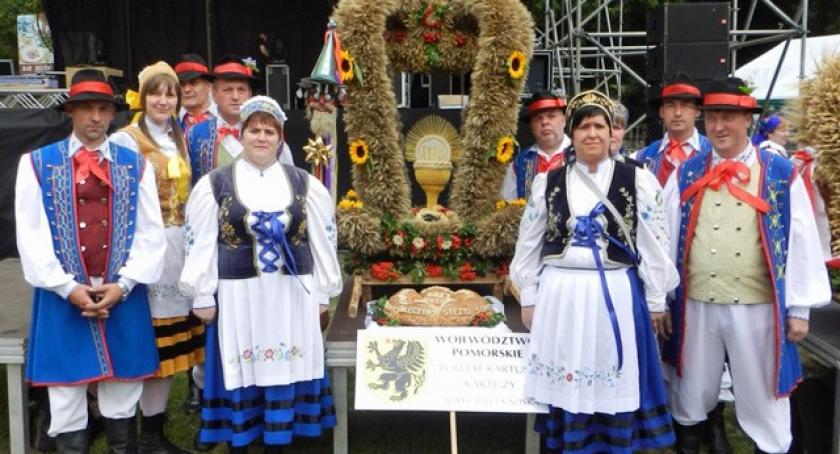 Wieniec z Kalisk na dożynkach prezydenckich