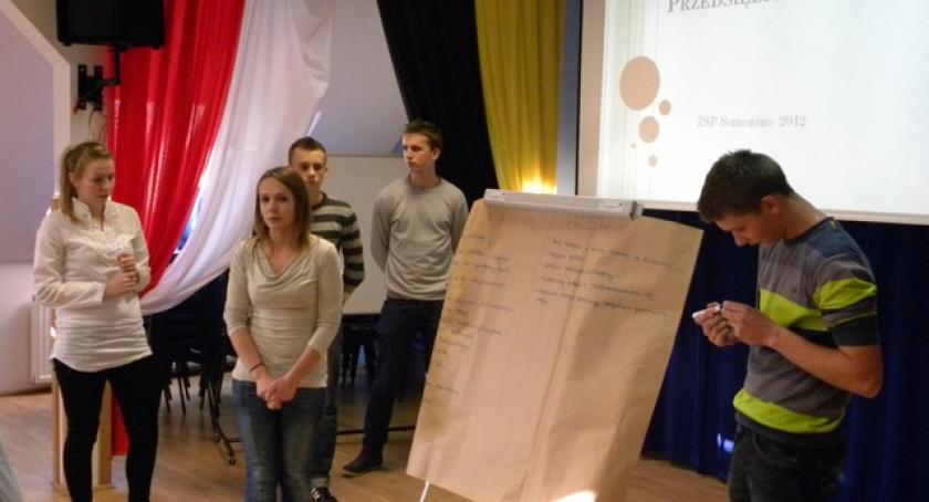 Somonino. Młodzieżowa debata o rynku pracy