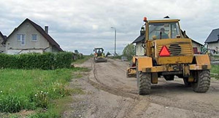 Utwardzanie dróg w Niestępowie