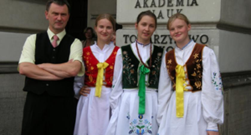 Dziewczyny wygrały ogólnopolski konkurs! Chmielno podbija Warszawę
