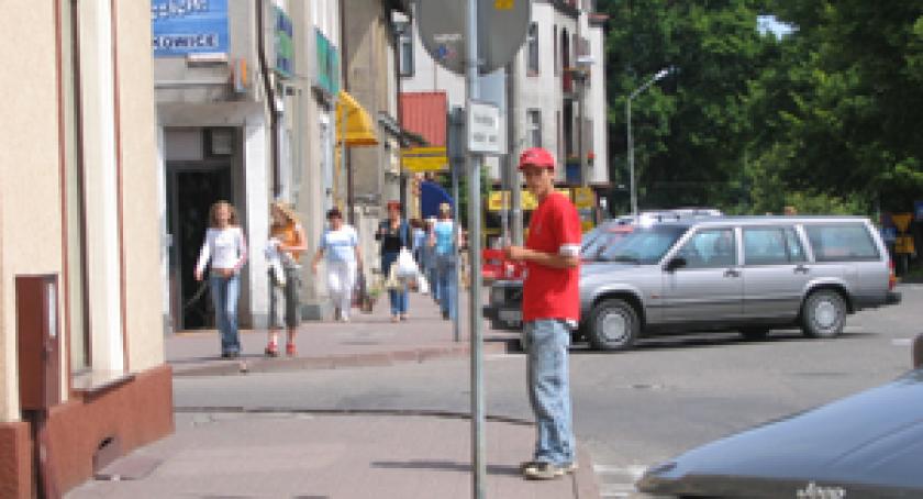 Co z pracą na sezon ? Czy jest praca na wakacje w naszym powiecie?
