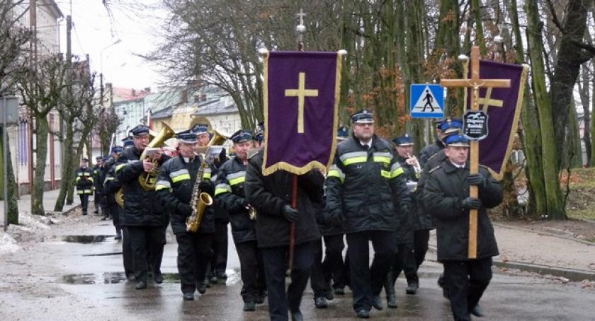 Komendant Basiński spoczął na kartuskim cmentarzu