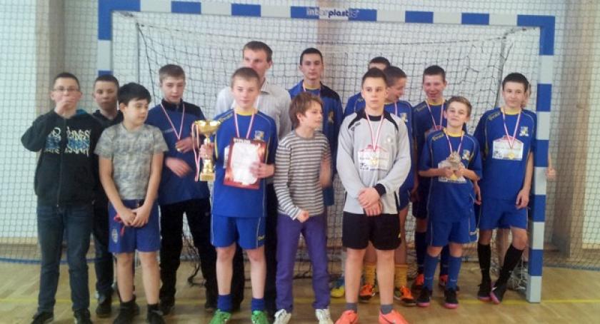 Amator Kiełpino najlepszy w piłkarskim turnieju w Somoninie